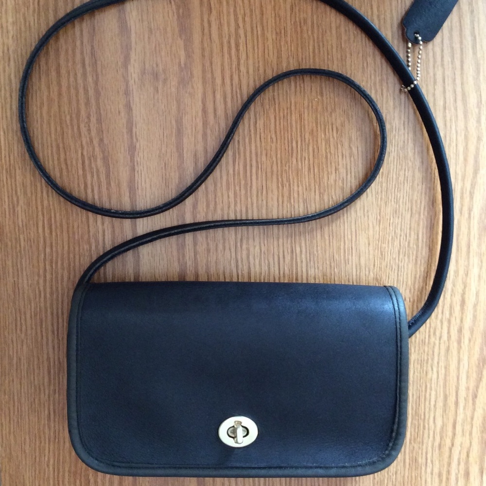 Vintage Coach Dinky-Black leather